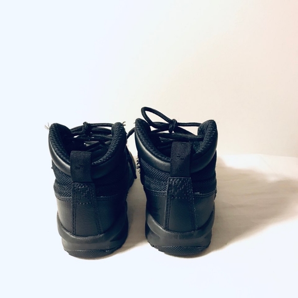 Nike black lace up toddler boots - Picture 8 of 8